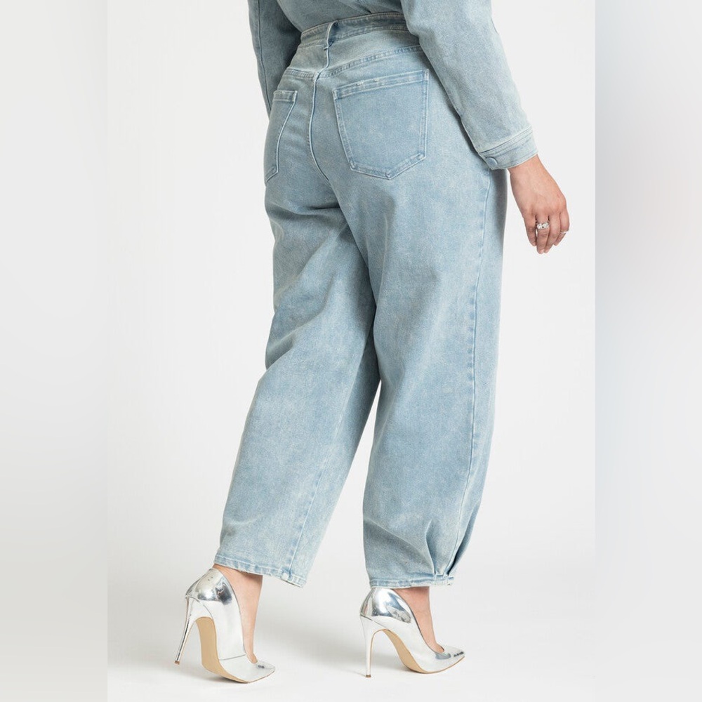 Eloquii Slouchy Distressed Denim Jean NWT Size 16 - Picture 3 of 7